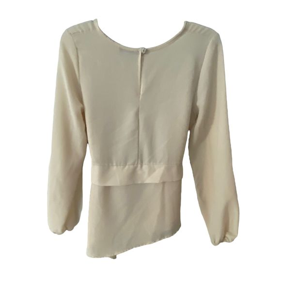 Boohoo Women Asymmetric Cream Blouse Top Puffy Long Sleeves Front Tie Size 4 - Picture 6 of 10